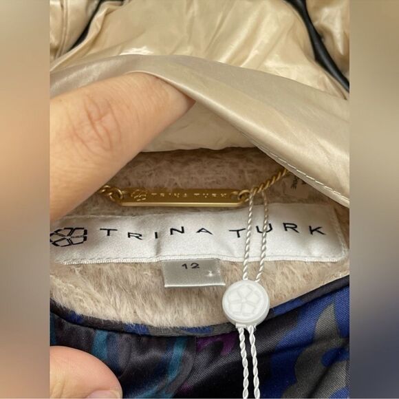 Trina Turk alpaca wool autumn turtleneck coat size 12 in oatmeal - Picture 11 of 17